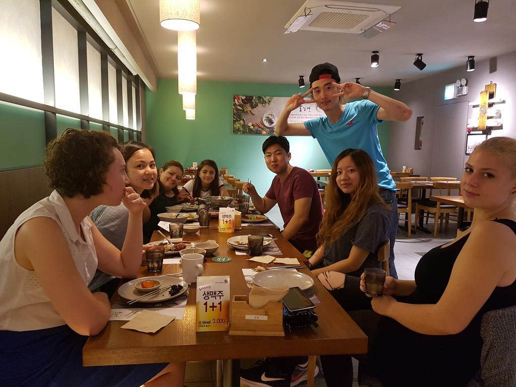Comeinn Guesthouse Hongdae - Female Only Seoul Ngoại thất bức ảnh