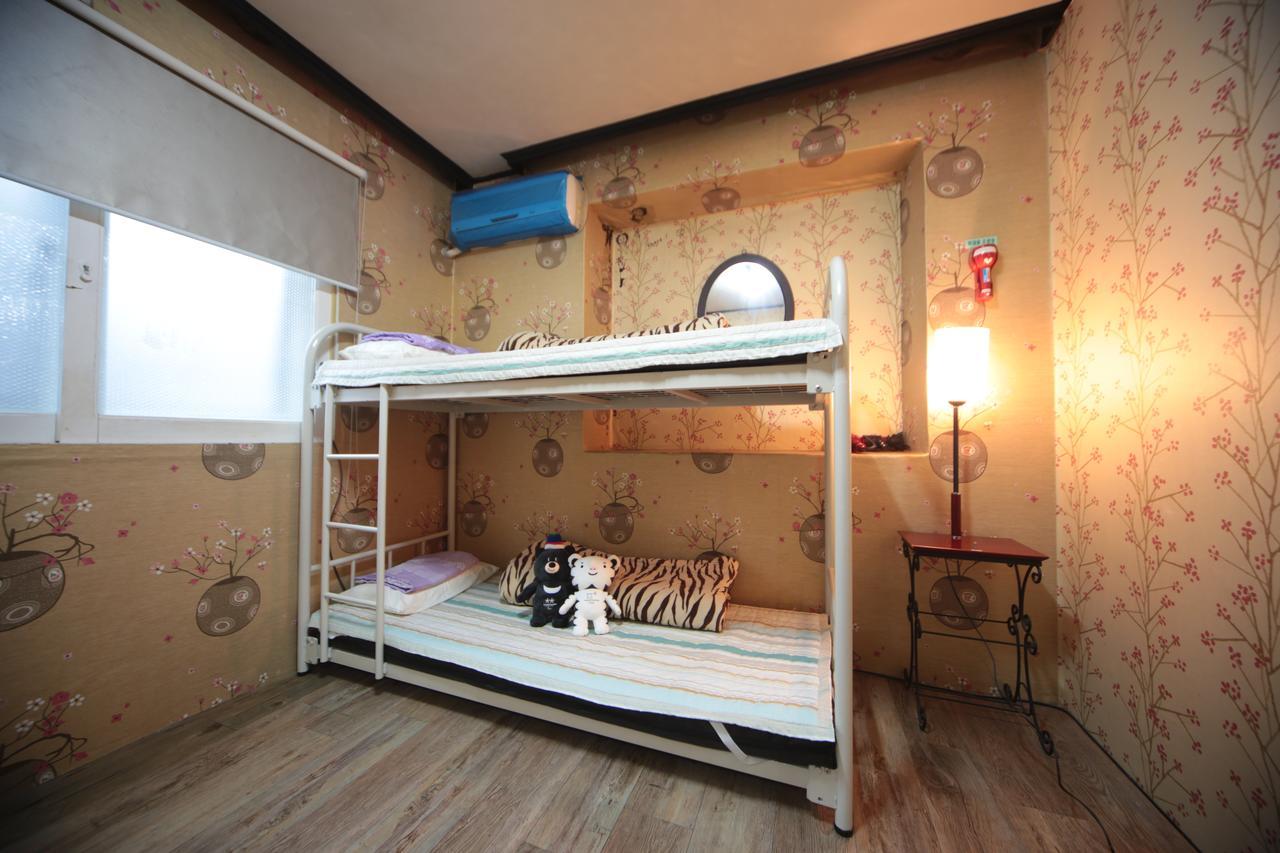 Comeinn Guesthouse Hongdae - Female Only Seoul Ngoại thất bức ảnh