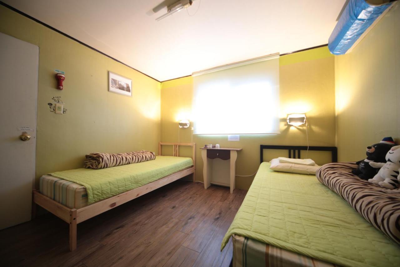 Comeinn Guesthouse Hongdae - Female Only Seoul Ngoại thất bức ảnh