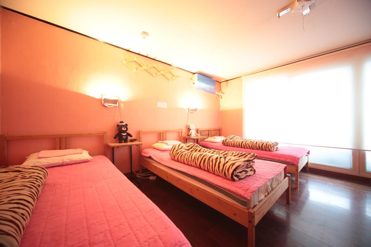 Comeinn Guesthouse Hongdae - Female Only Seoul Ngoại thất bức ảnh