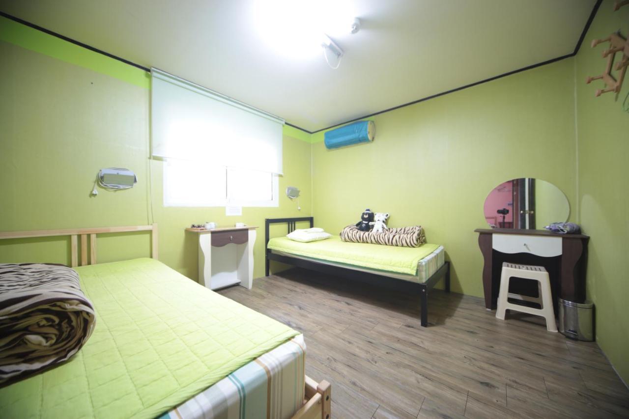 Comeinn Guesthouse Hongdae - Female Only Seoul Ngoại thất bức ảnh