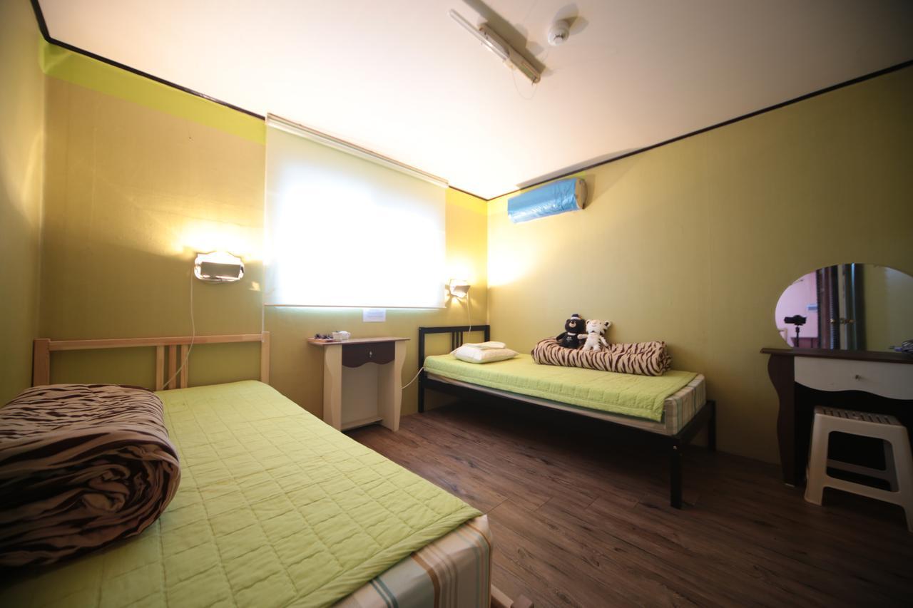 Comeinn Guesthouse Hongdae - Female Only Seoul Ngoại thất bức ảnh
